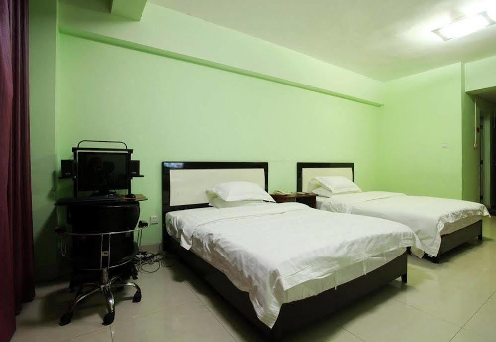 Taohuayuan Apartment Hotel Наньнин Экстерьер фото