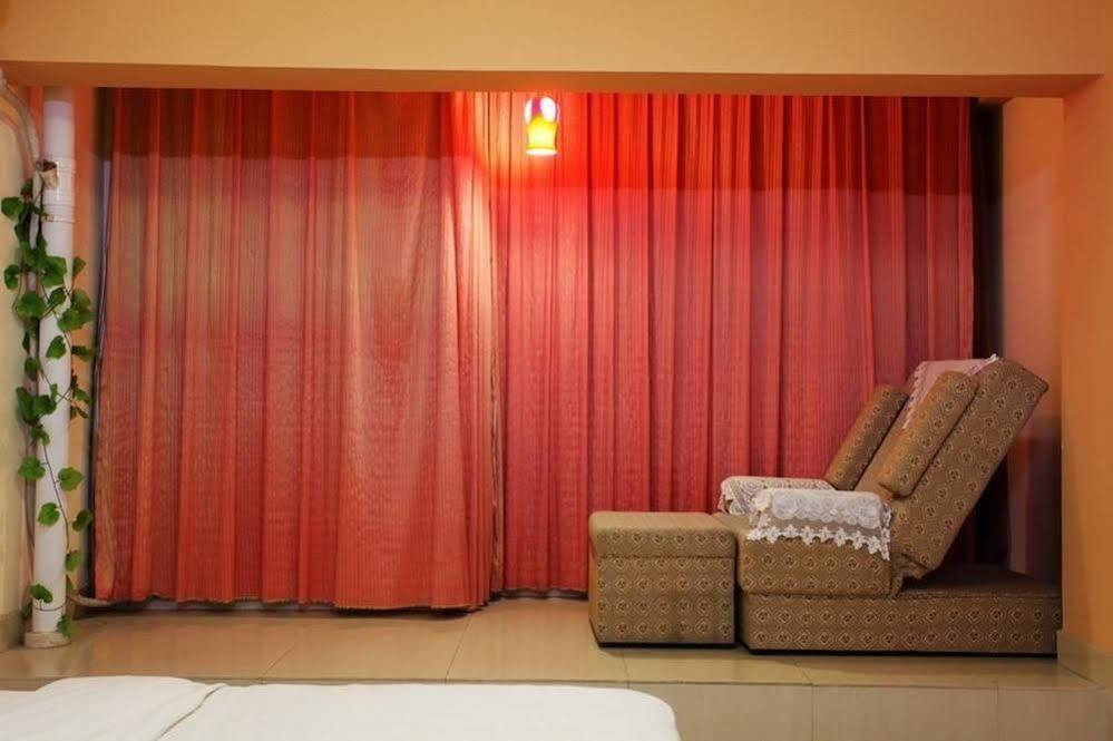Taohuayuan Apartment Hotel Наньнин Экстерьер фото
